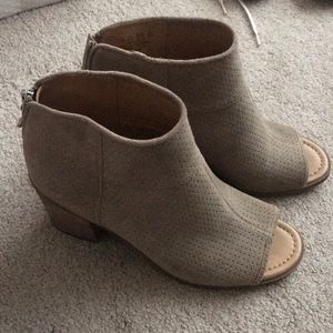 Open toe wedge bootie